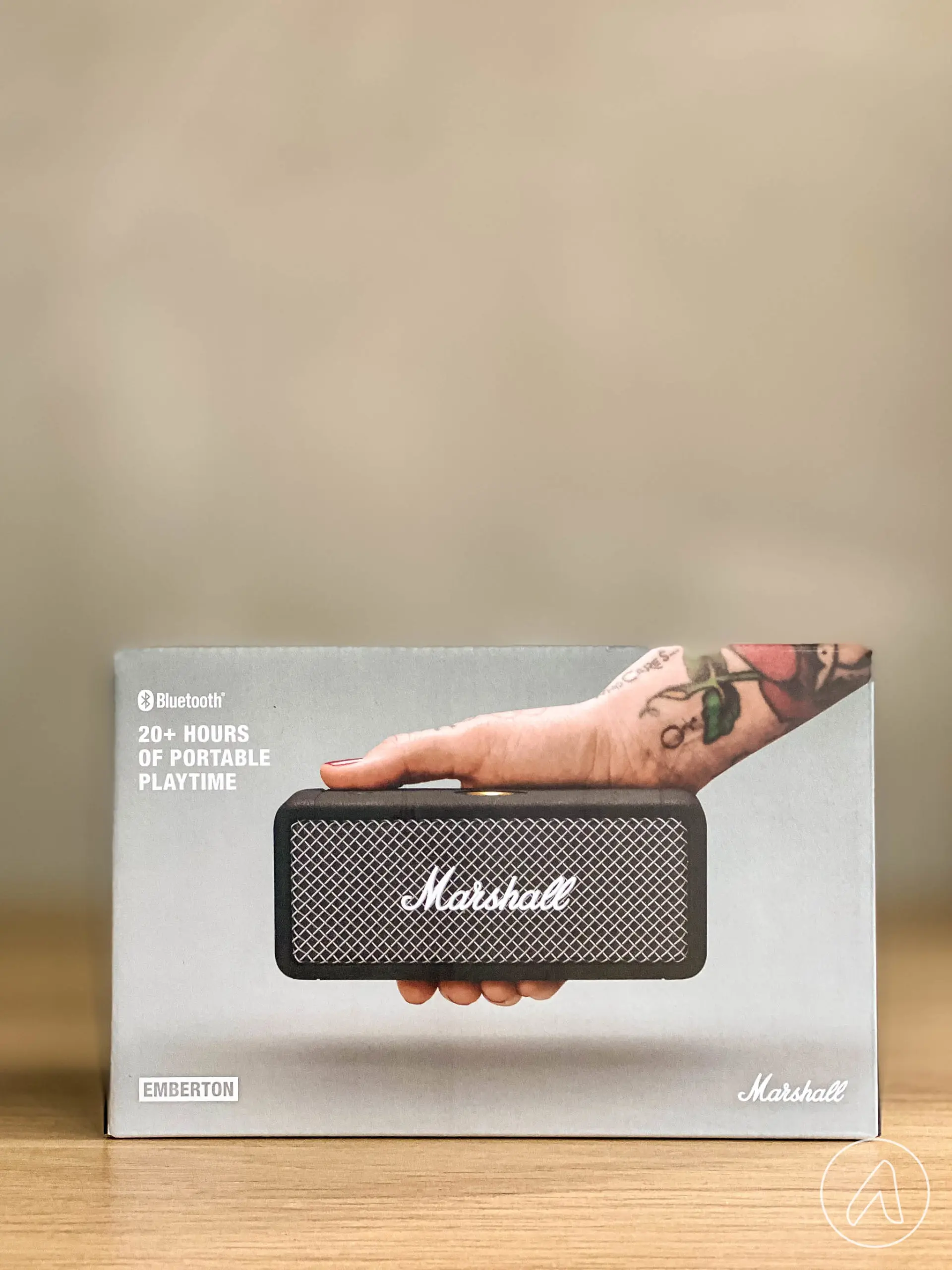 Loa Bluetooth Marshall Emberton: Nhỏ xinh, âm thanh xịn