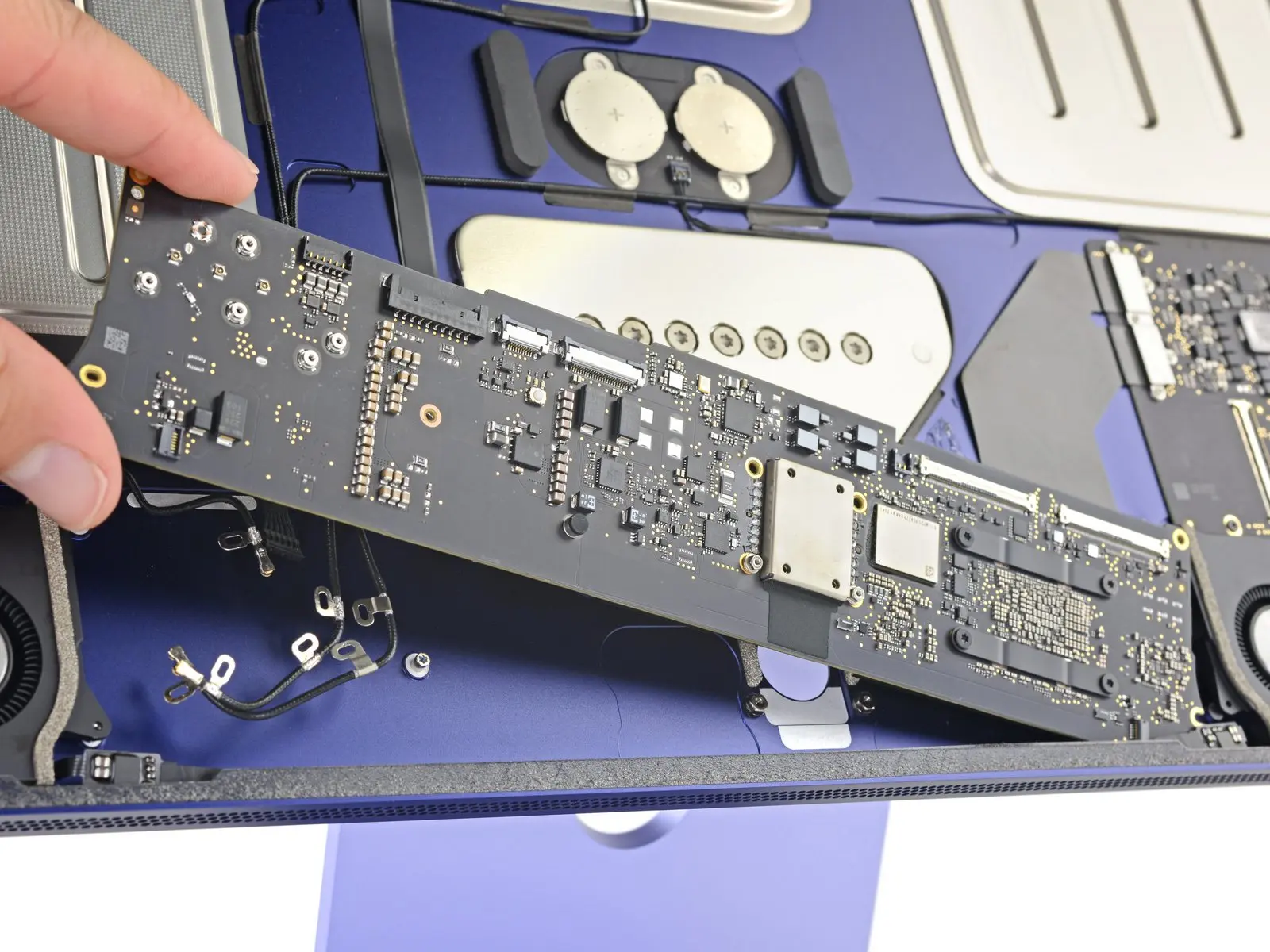 Mổ bụng, Teardown iMac M1 24"