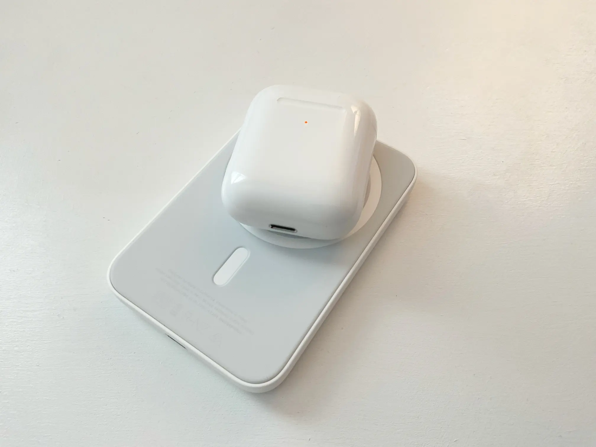Ảnh thực tế Apple MagSafe Battery Pack