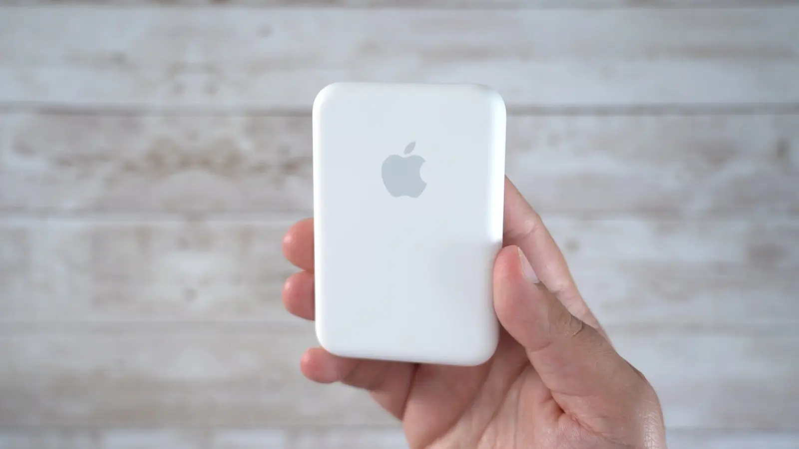 Ảnh thực tế Apple MagSafe Battery Pack