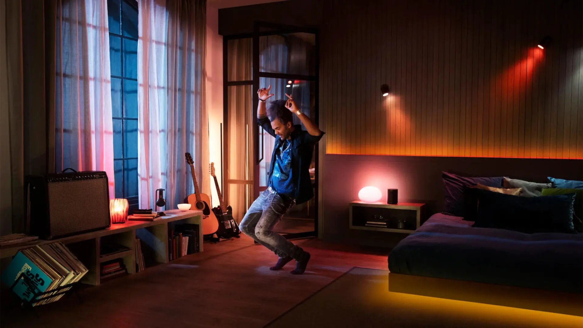 Đèn thông minh Philips Hue tích hợp với Spotify để nhảy theo nhạc