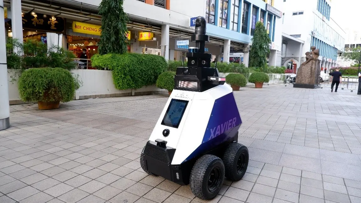 Singapore xavier robot patrol ontop.vn 2