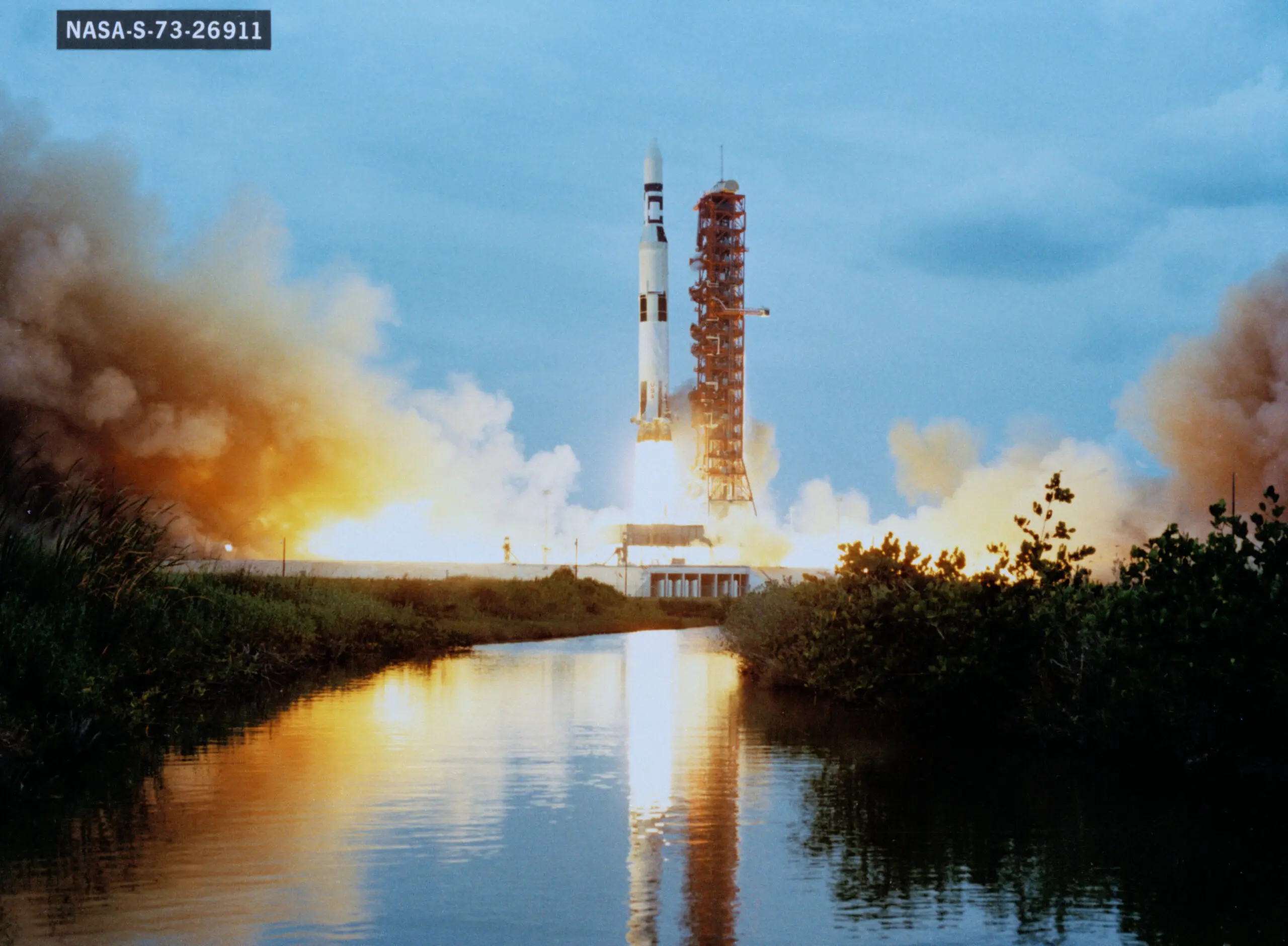Skylab 1 is launched from Kennedy Space Center ontop.vn