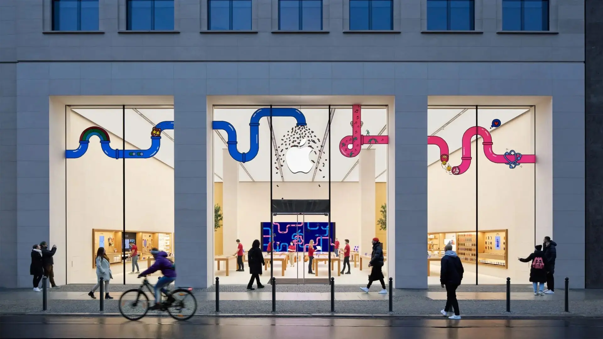 Hình ảnh bên trong cửa hàng Apple Store thứ hai tại Berlin