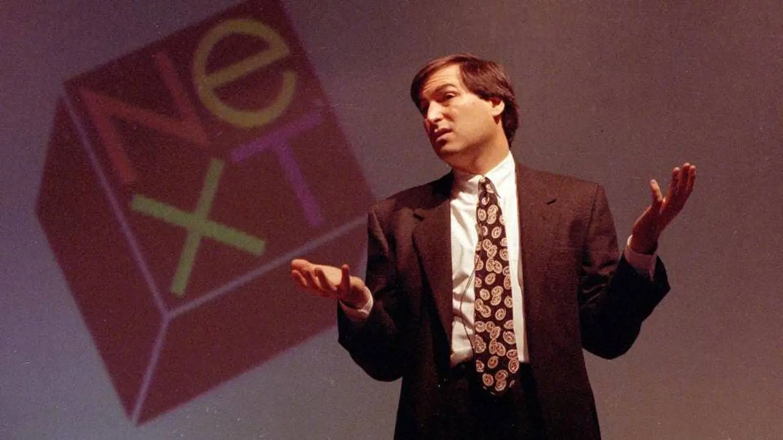 Kỷ niệm 25 năm ngày Apple mua lại NeXT và Steve Jobs trở lại