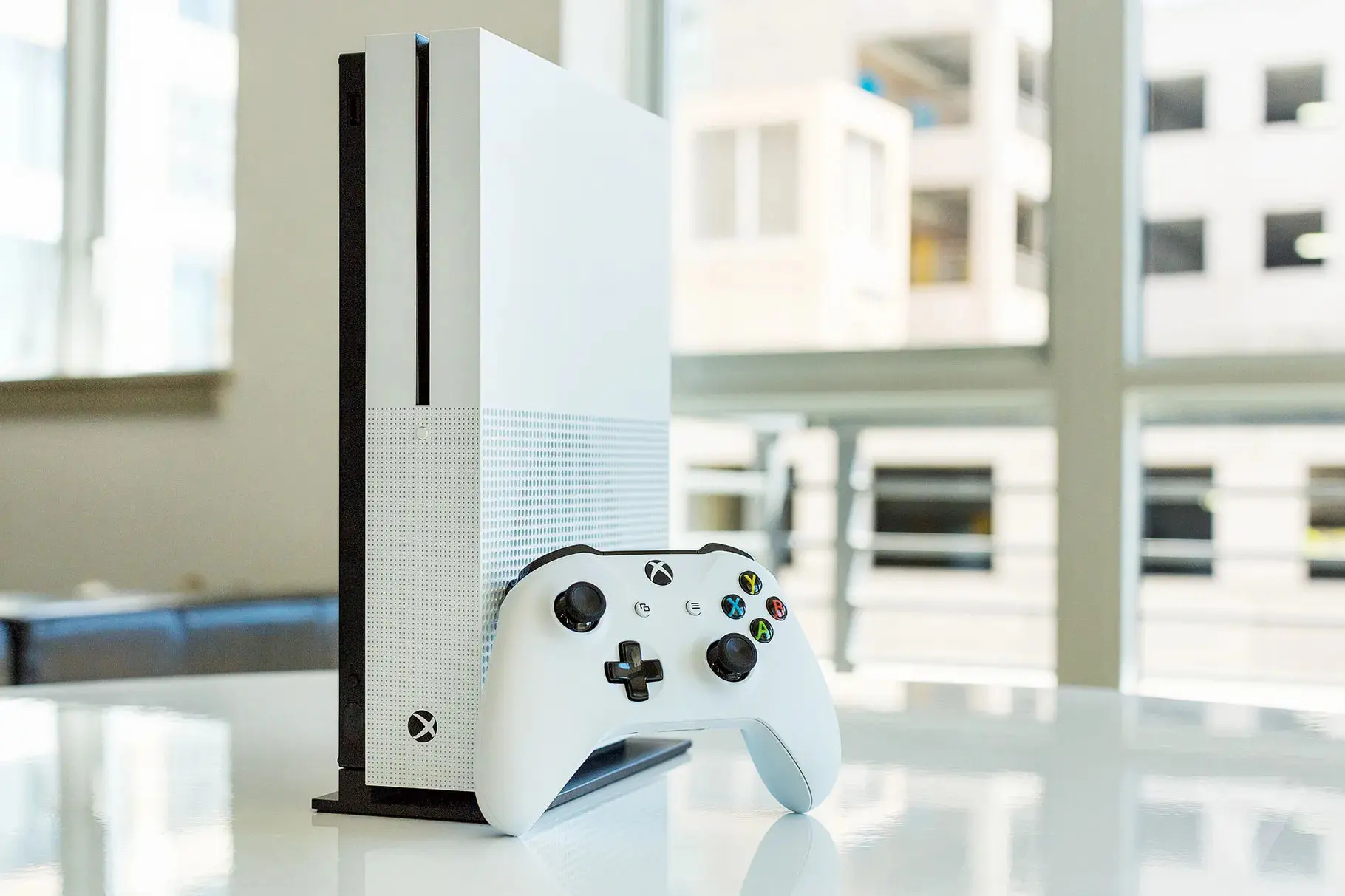 Microsoft đã ngừng sản xuất máy Xbox One