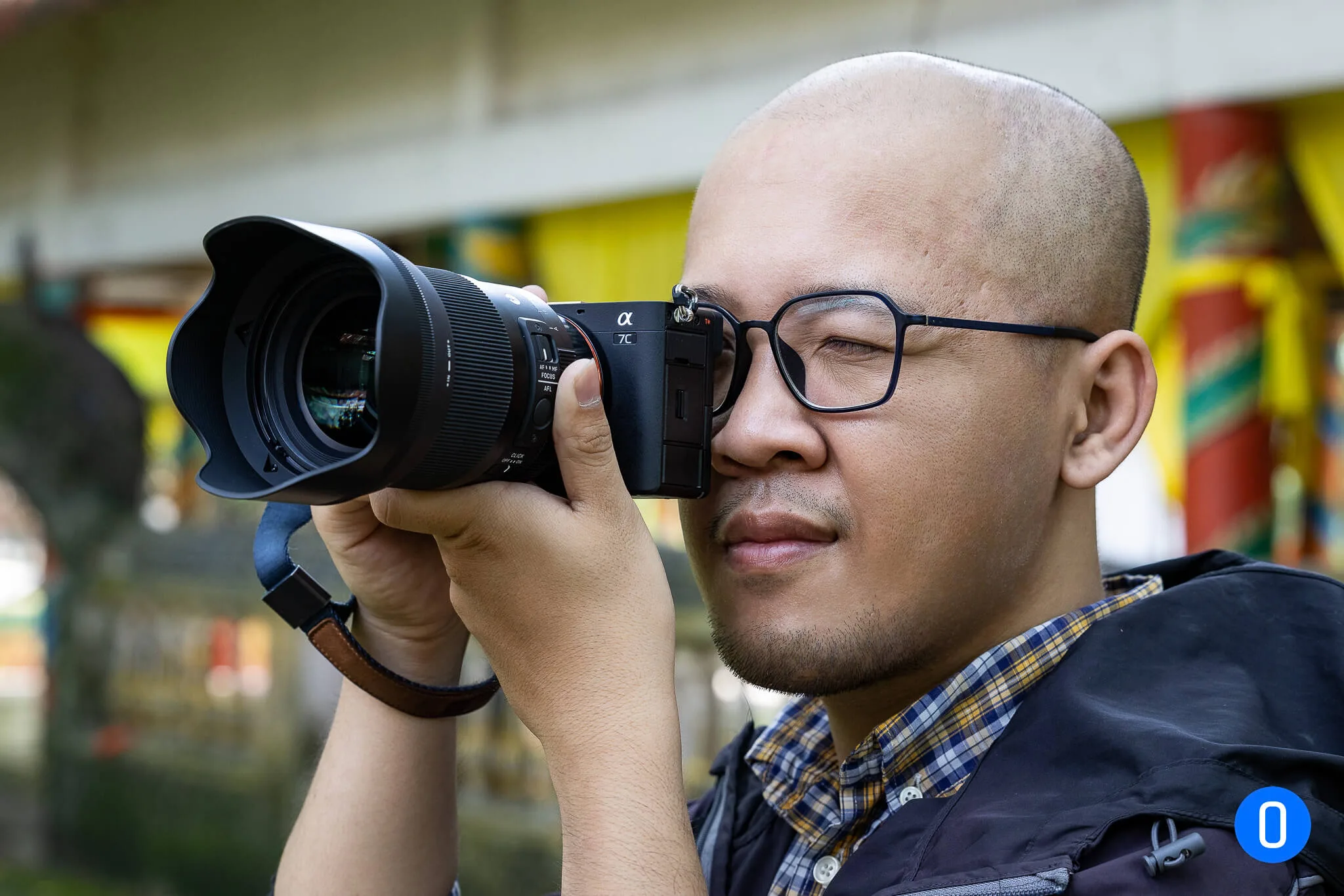 Hand on Sony a7C II Ontop.vn 09 2