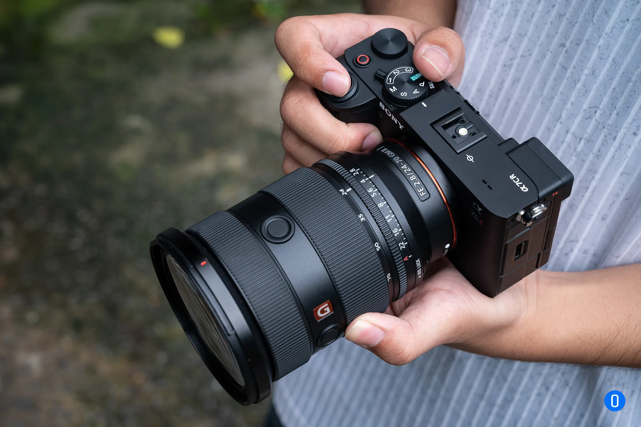 Trên tay Sony a7C R 01