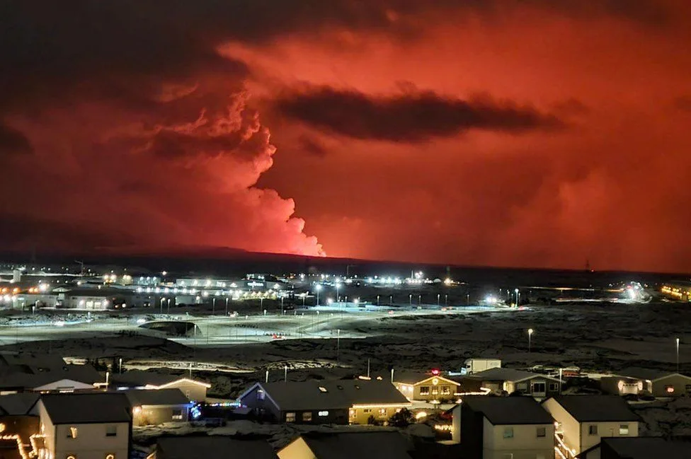 Hình ảnh núi lửa phun trào tại Reykjanes Iceland ONTOP6