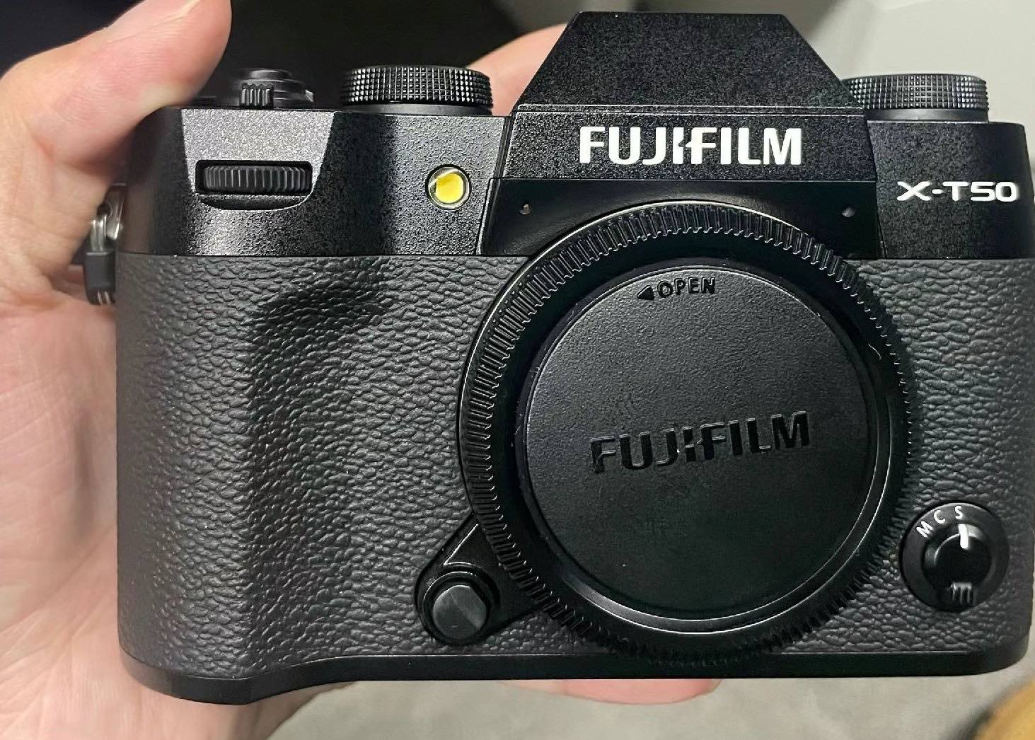 Fujifilm X T50 2.jpg