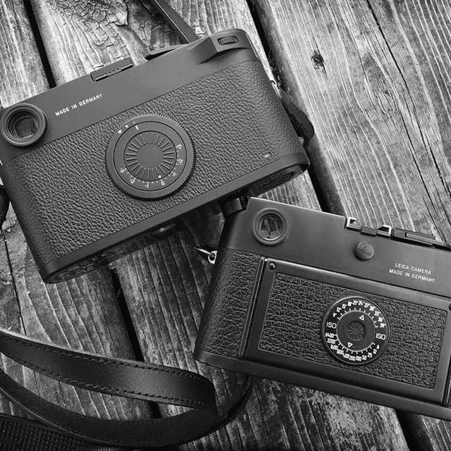 Leica M10 D and Leica M6 camera backs compared.