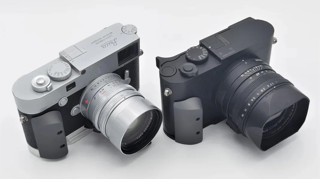 IDS Works Initial Design Studio grips for Leica cameras copy.jpg